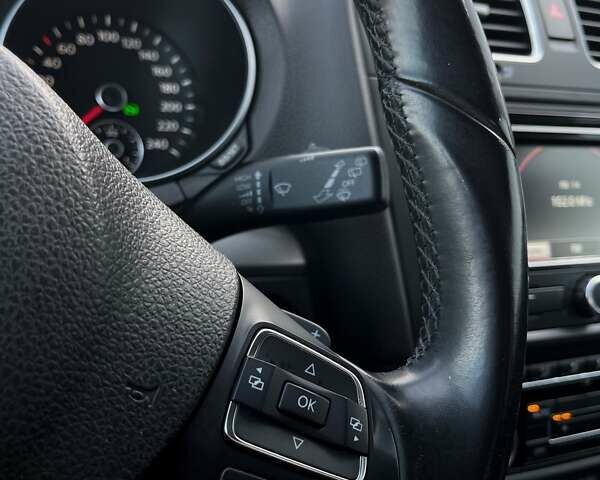 Серый Фольксваген Гольф, объемом двигателя 1.6 л и пробегом 260 тыс. км за 9400 $, фото 44 на Automoto.ua