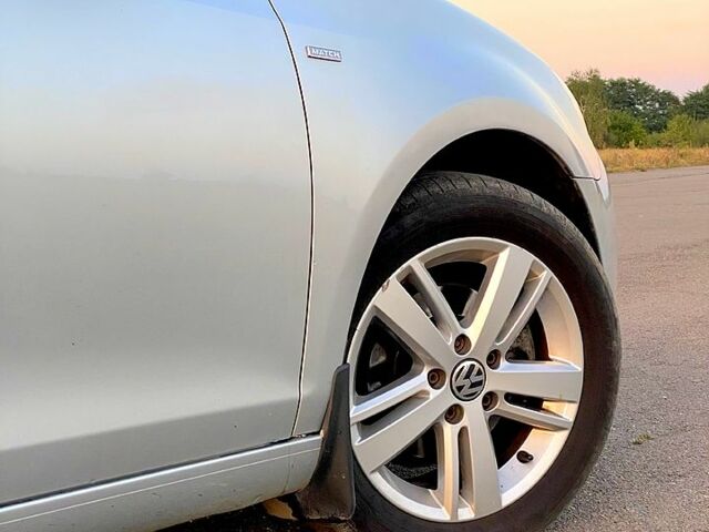 Серый Фольксваген Гольф, объемом двигателя 1.6 л и пробегом 286 тыс. км за 8500 $, фото 4 на Automoto.ua