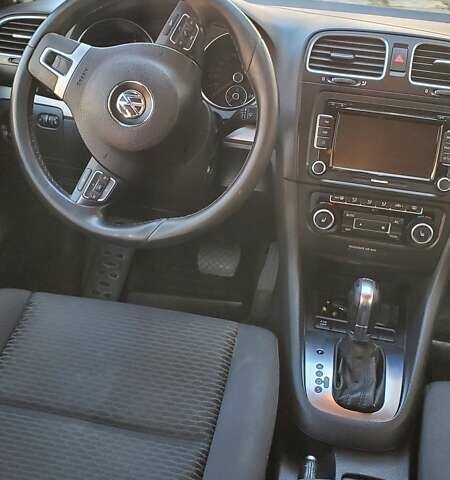 Серый Фольксваген Гольф, объемом двигателя 1.6 л и пробегом 276 тыс. км за 9200 $, фото 2 на Automoto.ua