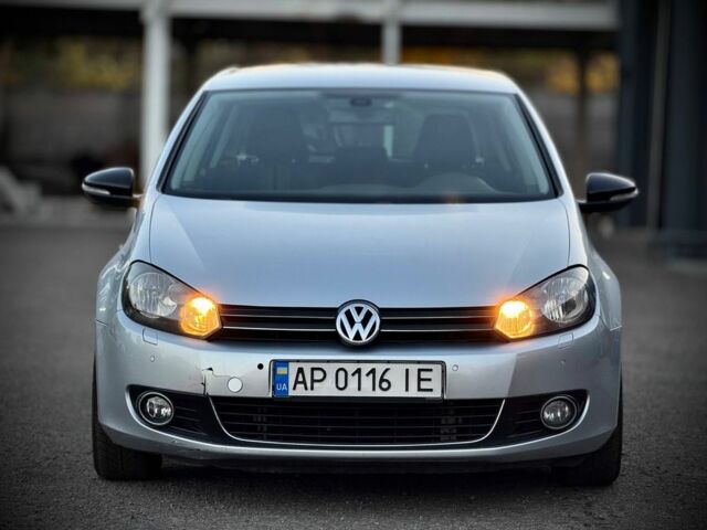 Серый Фольксваген Гольф, объемом двигателя 1.6 л и пробегом 300 тыс. км за 6600 $, фото 1 на Automoto.ua