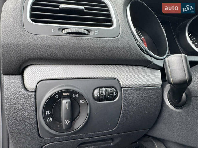 Сірий Фольксваген Гольф, об'ємом двигуна 1.2 л та пробігом 250 тис. км за 9300 $, фото 37 на Automoto.ua