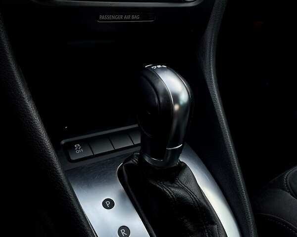 Серый Фольксваген Гольф, объемом двигателя 1.6 л и пробегом 260 тыс. км за 9400 $, фото 45 на Automoto.ua