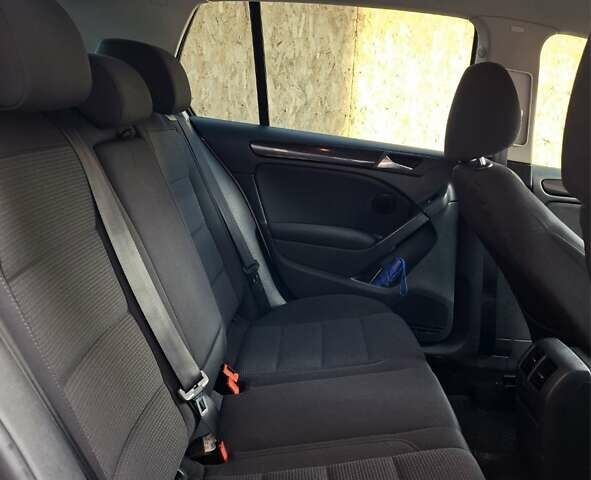 Серый Фольксваген Гольф, объемом двигателя 1.6 л и пробегом 210 тыс. км за 6900 $, фото 8 на Automoto.ua