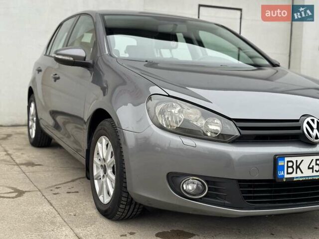 Серый Фольксваген Гольф, объемом двигателя 1.39 л и пробегом 205 тыс. км за 8600 $, фото 19 на Automoto.ua