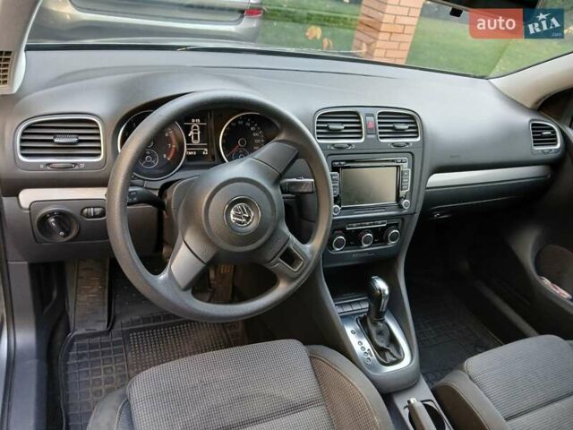Серый Фольксваген Гольф, объемом двигателя 2.48 л и пробегом 174 тыс. км за 7100 $, фото 16 на Automoto.ua