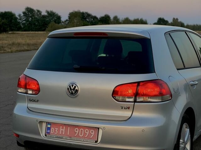 Серый Фольксваген Гольф, объемом двигателя 1.6 л и пробегом 286 тыс. км за 8500 $, фото 2 на Automoto.ua