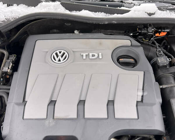 Серый Фольксваген Гольф, объемом двигателя 1.6 л и пробегом 280 тыс. км за 8900 $, фото 25 на Automoto.ua