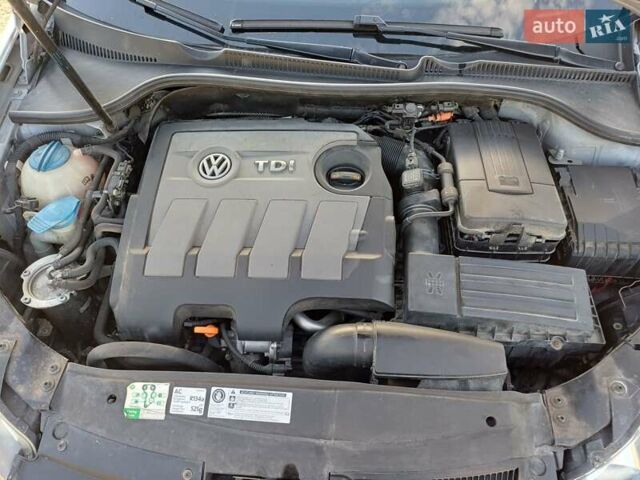 Сірий Фольксваген Гольф, об'ємом двигуна 1.6 л та пробігом 296 тис. км за 8800 $, фото 14 на Automoto.ua