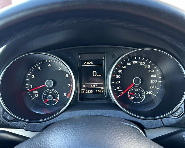 Сірий Фольксваген Гольф, об'ємом двигуна 1.39 л та пробігом 212 тис. км за 5499 $, фото 91 на Automoto.ua