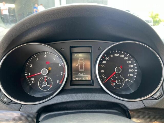 Серый Фольксваген Гольф, объемом двигателя 1.2 л и пробегом 237 тыс. км за 7190 $, фото 18 на Automoto.ua