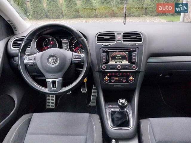 Фольксваген Гольф 2012 у Ходорів на Automoto.ua Сірий Фольксваген Гольф, об'ємом двигуна 1.39 л та пробігом 190 тис. км за 8500 $, фото 29 на Automoto.ua