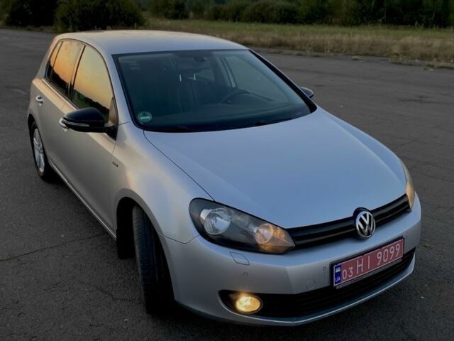 Серый Фольксваген Гольф, объемом двигателя 1.6 л и пробегом 286 тыс. км за 8500 $, фото 1 на Automoto.ua