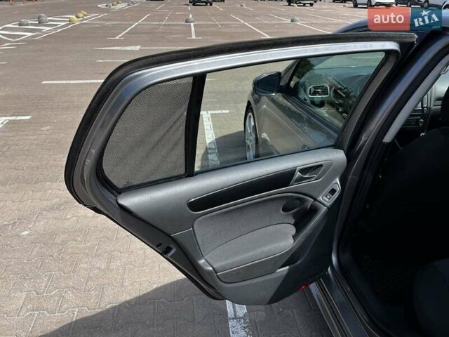 Серый Фольксваген Гольф, объемом двигателя 1.39 л и пробегом 271 тыс. км за 9500 $, фото 25 на Automoto.ua