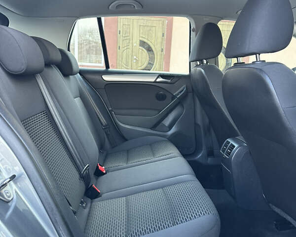 Сірий Фольксваген Гольф, об'ємом двигуна 1.39 л та пробігом 212 тис. км за 5499 $, фото 77 на Automoto.ua