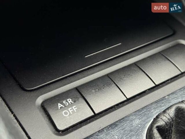 Серый Фольксваген Гольф, объемом двигателя 1.39 л и пробегом 205 тыс. км за 8600 $, фото 60 на Automoto.ua