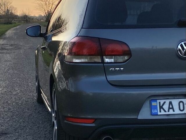 Серый Фольксваген Гольф, объемом двигателя 2 л и пробегом 230 тыс. км за 8100 $, фото 4 на Automoto.ua