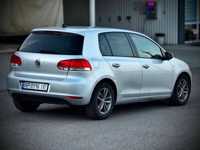 Серый Фольксваген Гольф, объемом двигателя 1.6 л и пробегом 300 тыс. км за 6600 $, фото 3 на Automoto.ua