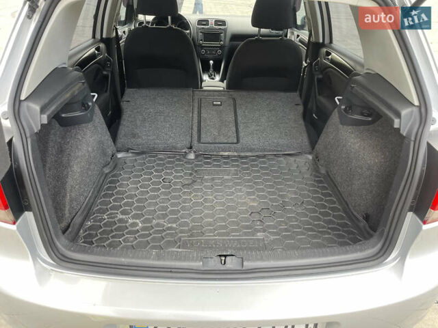 Фольксваген Гольф 2012 в Черкассах на Automoto.ua Серый Фольксваген Гольф, объемом двигателя 1.6 л и пробегом 187 тыс. км за 7999 $, фото 17 на Automoto.ua