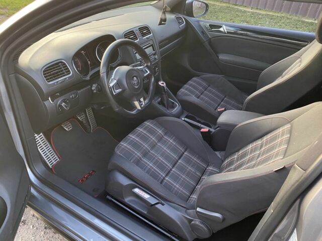 Серый Фольксваген Гольф, объемом двигателя 2 л и пробегом 230 тыс. км за 8100 $, фото 10 на Automoto.ua