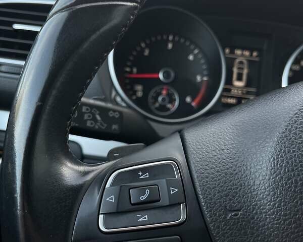 Серый Фольксваген Гольф, объемом двигателя 1.6 л и пробегом 260 тыс. км за 9400 $, фото 43 на Automoto.ua