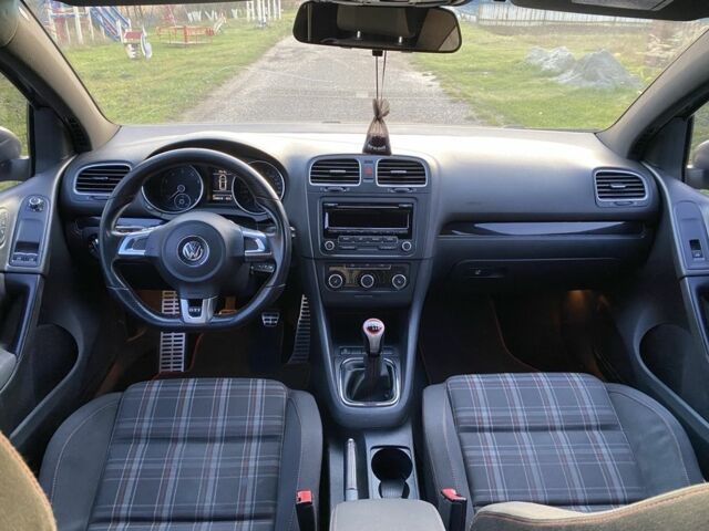 Серый Фольксваген Гольф, объемом двигателя 2 л и пробегом 230 тыс. км за 8100 $, фото 13 на Automoto.ua