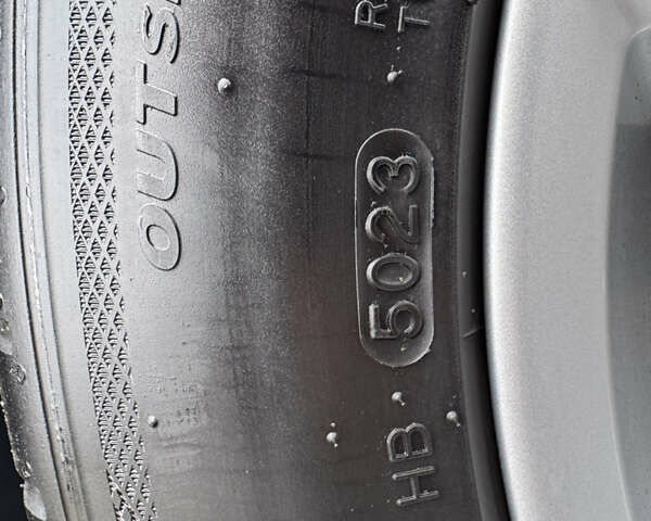 Сірий Фольксваген Гольф, об'ємом двигуна 1.2 л та пробігом 250 тис. км за 9300 $, фото 82 на Automoto.ua