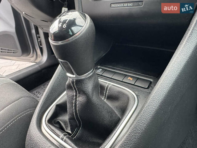 Сірий Фольксваген Гольф, об'ємом двигуна 1.2 л та пробігом 250 тис. км за 9300 $, фото 33 на Automoto.ua