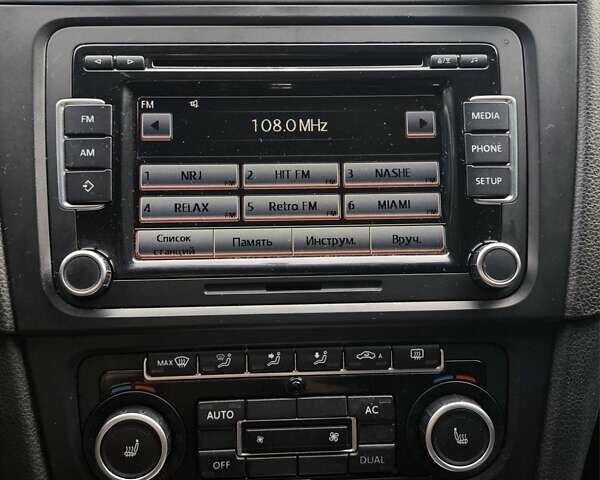 Серый Фольксваген Гольф, объемом двигателя 1.6 л и пробегом 209 тыс. км за 8000 $, фото 11 на Automoto.ua