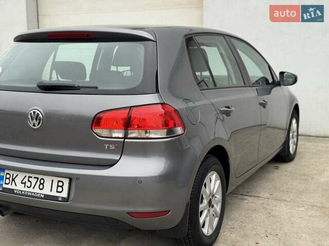 Серый Фольксваген Гольф, объемом двигателя 1.39 л и пробегом 205 тыс. км за 8600 $, фото 28 на Automoto.ua