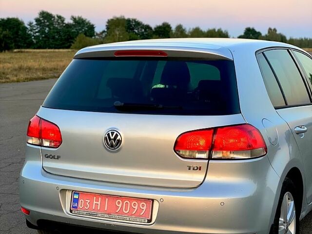 Серый Фольксваген Гольф, объемом двигателя 1.6 л и пробегом 286 тыс. км за 8500 $, фото 2 на Automoto.ua