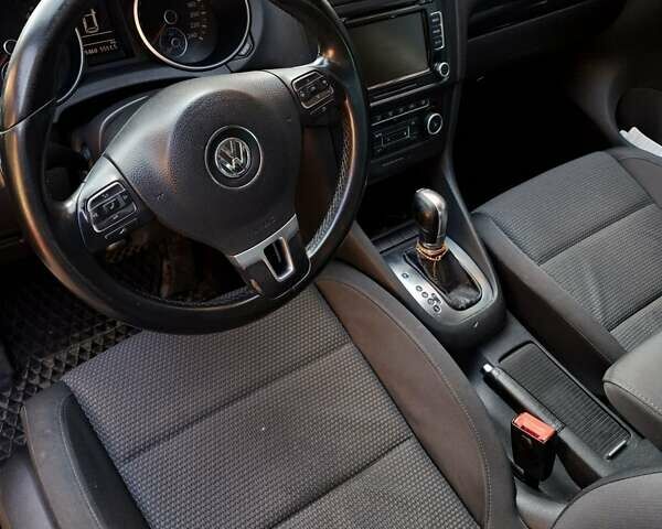 Серый Фольксваген Гольф, объемом двигателя 1.6 л и пробегом 209 тыс. км за 8000 $, фото 9 на Automoto.ua