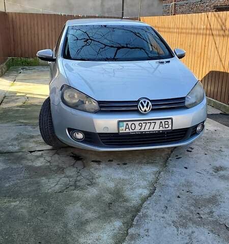 Серый Фольксваген Гольф, объемом двигателя 1.6 л и пробегом 276 тыс. км за 9200 $, фото 6 на Automoto.ua