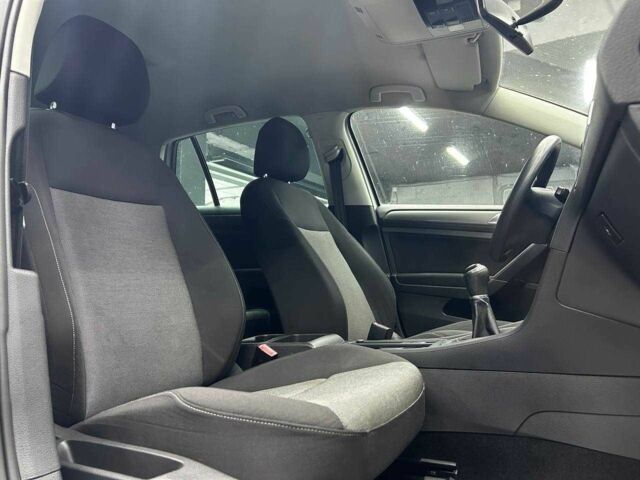 Сірий Фольксваген Гольф, об'ємом двигуна 1.6 л та пробігом 196 тис. км за 8900 $, фото 15 на Automoto.ua