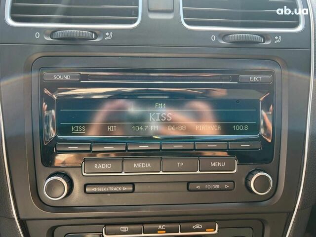 Серый Фольксваген Гольф, объемом двигателя 1.2 л и пробегом 237 тыс. км за 7190 $, фото 23 на Automoto.ua