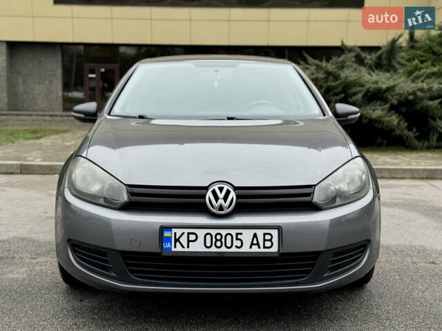 Сірий Фольксваген Гольф, об'ємом двигуна 1.6 л та пробігом 370 тис. км за 8700 $, фото 1 на Automoto.ua