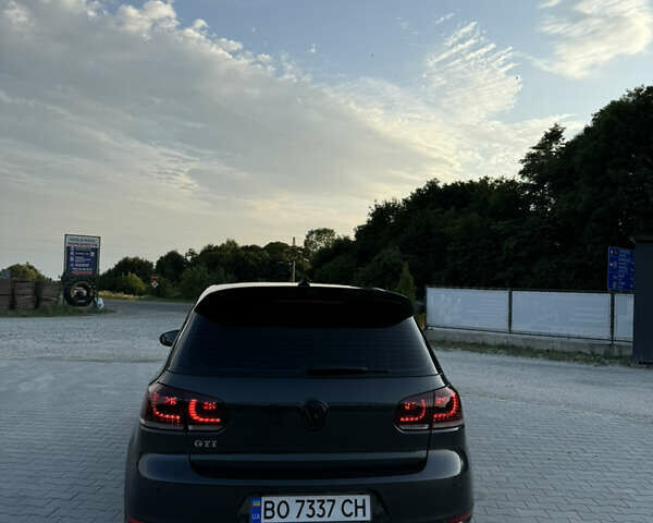 Сірий Фольксваген Гольф, об'ємом двигуна 1.98 л та пробігом 236 тис. км за 10999 $, фото 8 на Automoto.ua