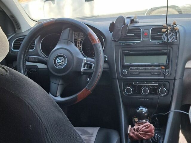 Серый Фольксваген Гольф, объемом двигателя 1.6 л и пробегом 290 тыс. км за 7607 $, фото 7 на Automoto.ua