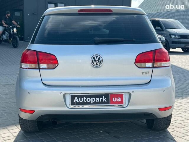 Серый Фольксваген Гольф, объемом двигателя 1.2 л и пробегом 237 тыс. км за 7190 $, фото 6 на Automoto.ua