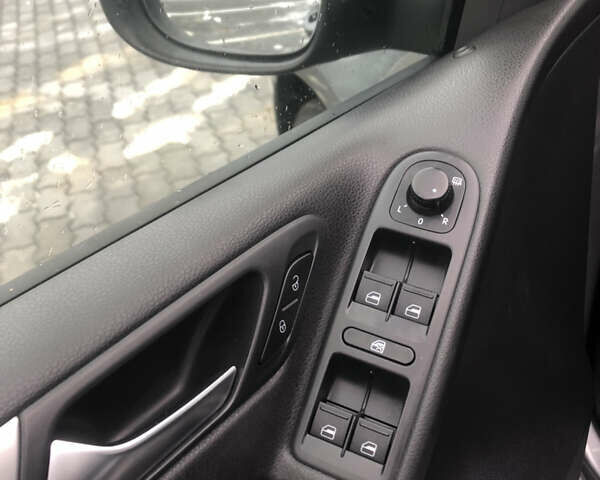 Сірий Фольксваген Гольф, об'ємом двигуна 1.39 л та пробігом 213 тис. км за 7300 $, фото 23 на Automoto.ua