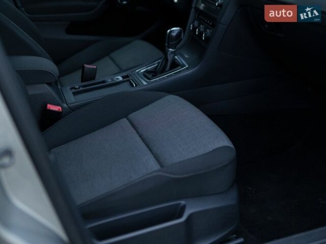 Сірий Фольксваген Гольф, об'ємом двигуна 1.4 л та пробігом 98 тис. км за 12000 $, фото 17 на Automoto.ua
