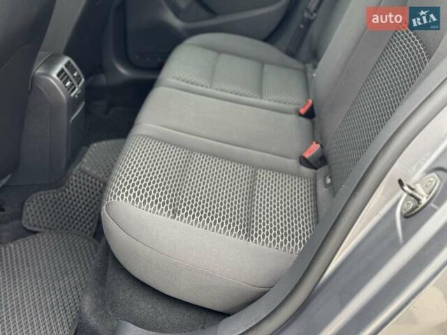 Серый Фольксваген Гольф, объемом двигателя 1.39 л и пробегом 205 тыс. км за 8600 $, фото 51 на Automoto.ua