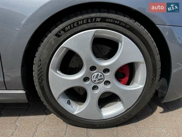 Серый Фольксваген Гольф, объемом двигателя 1.39 л и пробегом 271 тыс. км за 9500 $, фото 12 на Automoto.ua