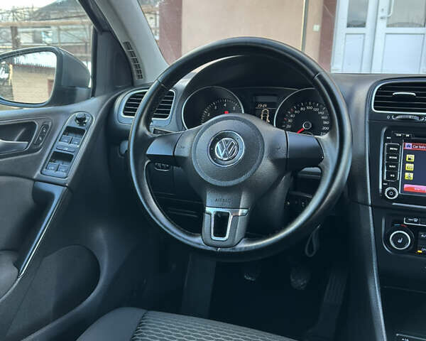 Сірий Фольксваген Гольф, об'ємом двигуна 1.39 л та пробігом 212 тис. км за 5499 $, фото 68 на Automoto.ua