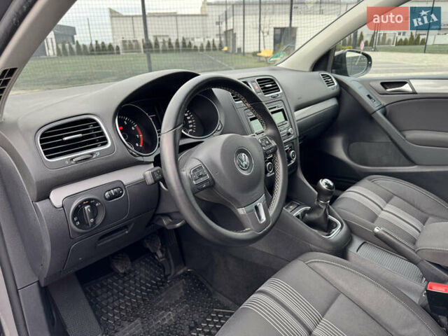Сірий Фольксваген Гольф, об'ємом двигуна 1.2 л та пробігом 250 тис. км за 9300 $, фото 27 на Automoto.ua