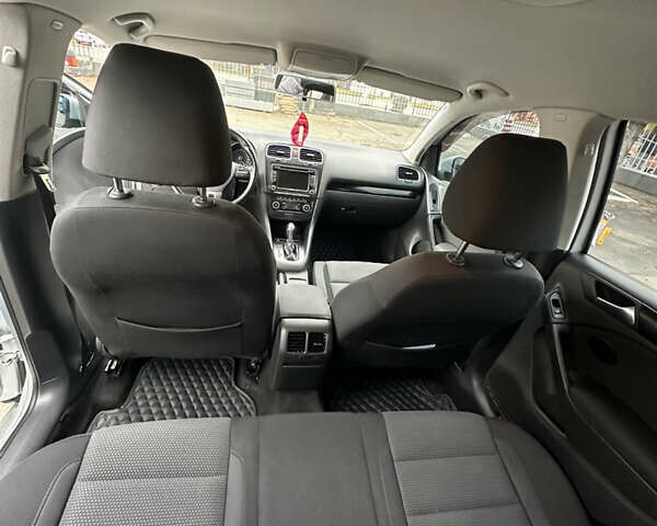 Серый Фольксваген Гольф, объемом двигателя 1.6 л и пробегом 187 тыс. км за 8888 $, фото 30 на Automoto.ua