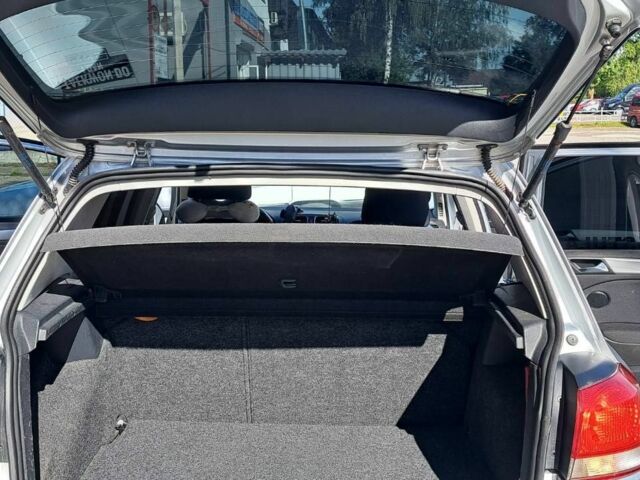 Серый Фольксваген Гольф, объемом двигателя 1.6 л и пробегом 290 тыс. км за 7607 $, фото 6 на Automoto.ua