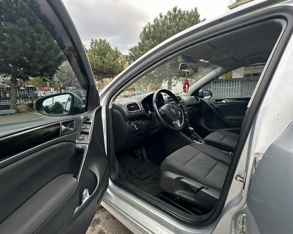 Серый Фольксваген Гольф, объемом двигателя 1.6 л и пробегом 187 тыс. км за 8888 $, фото 32 на Automoto.ua