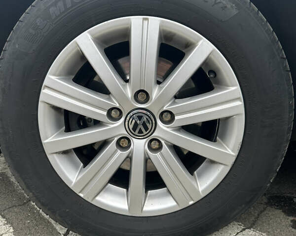 Серый Фольксваген Гольф, объемом двигателя 1.6 л и пробегом 187 тыс. км за 8888 $, фото 12 на Automoto.ua