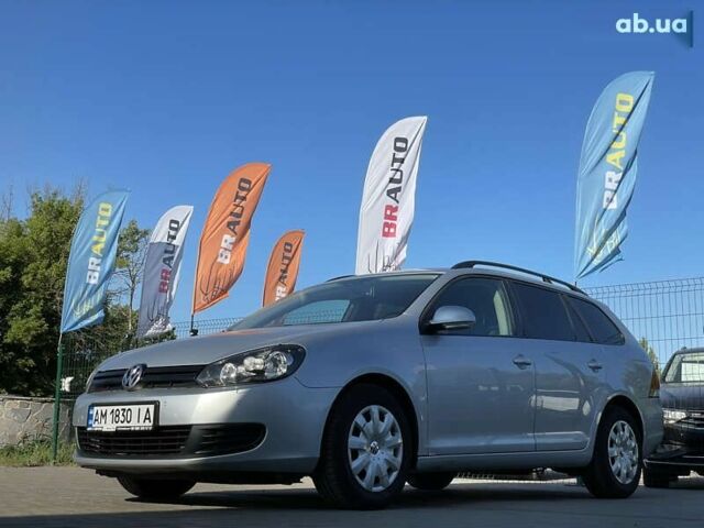 Серый Фольксваген Гольф, объемом двигателя 1.6 л и пробегом 245 тыс. км за 8555 $, фото 2 на Automoto.ua
