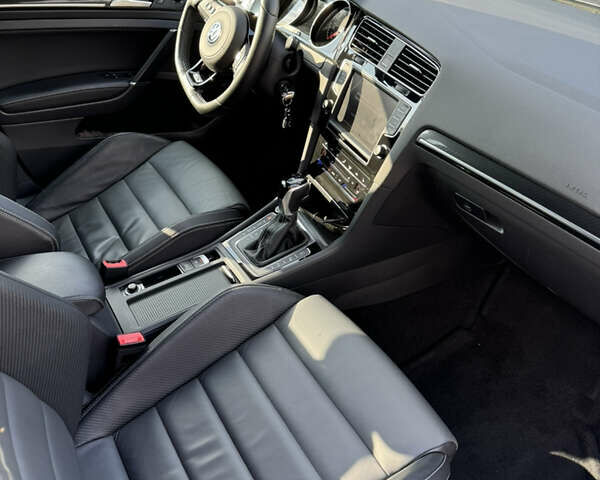 Серый Фольксваген Гольф, объемом двигателя 1.4 л и пробегом 98 тыс. км за 15900 $, фото 14 на Automoto.ua